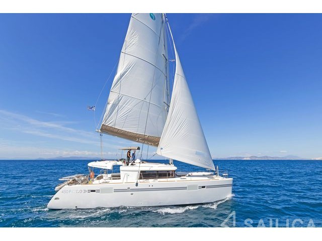 Lagoon 450  Flybridge - Yacht Charter Sailica