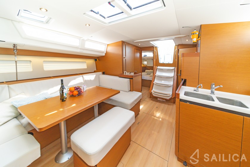 Sun Odyssey 490 - Yacht Charter Sailica
