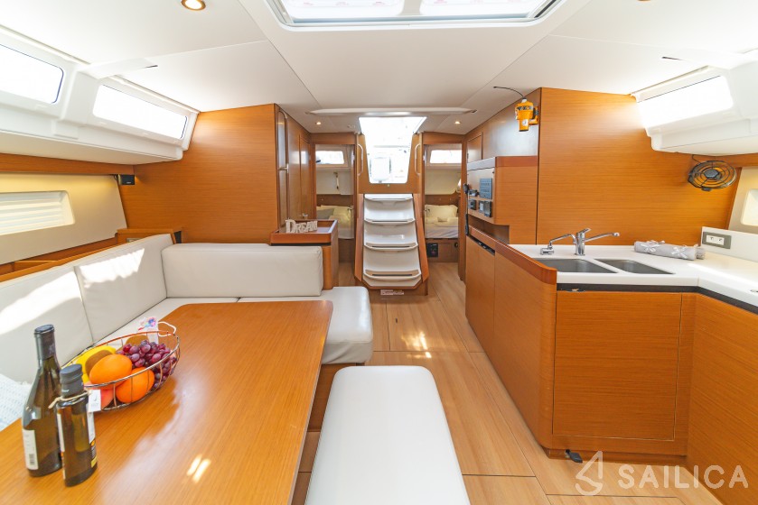 Sun Odyssey 490 - Yacht Charter Sailica