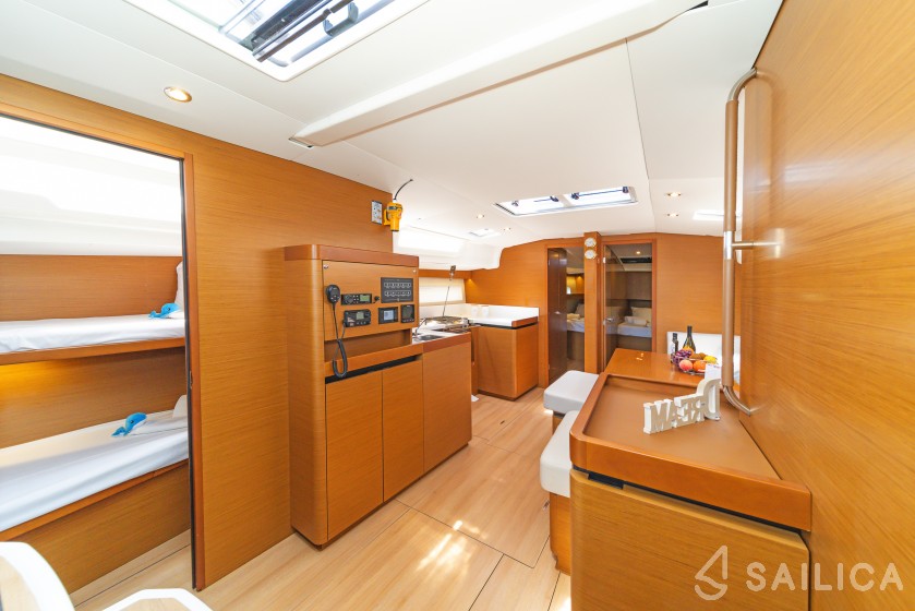 Sun Odyssey 490 - Yacht Charter Sailica