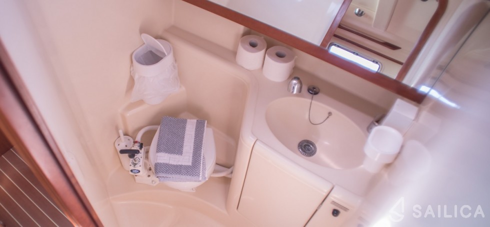 Dufour 385 - Yacht Charter Sailica