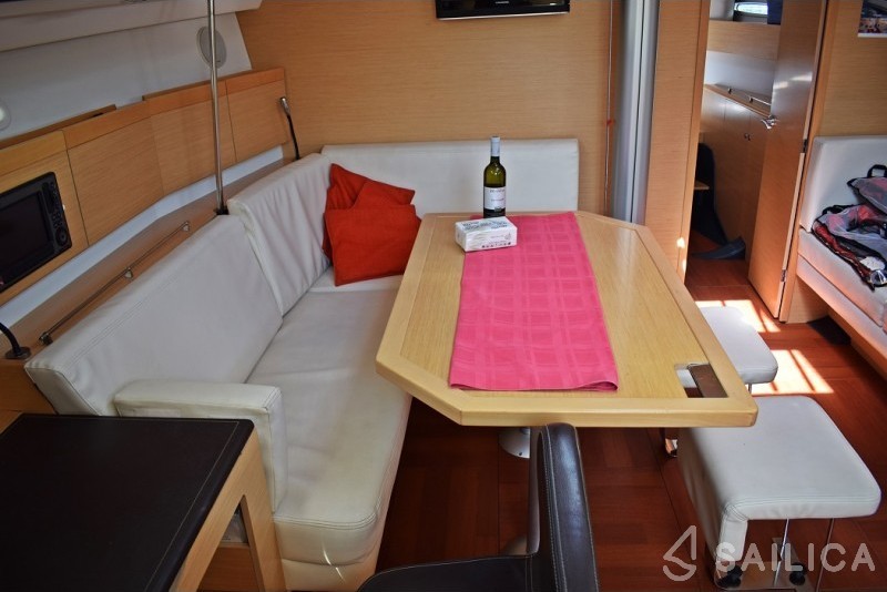 First 45 - Yacht Charter Sailica