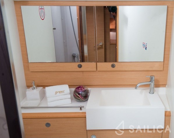 First 45 - Yacht Charter Sailica