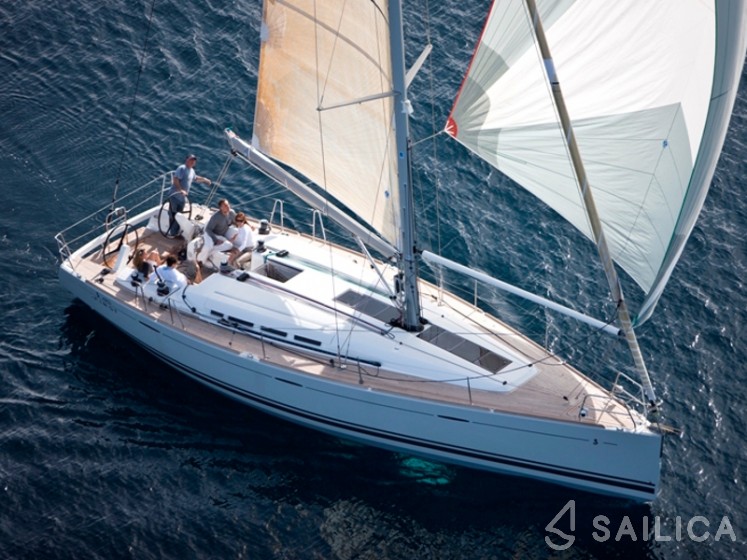 First 45 - Yacht Charter Sailica