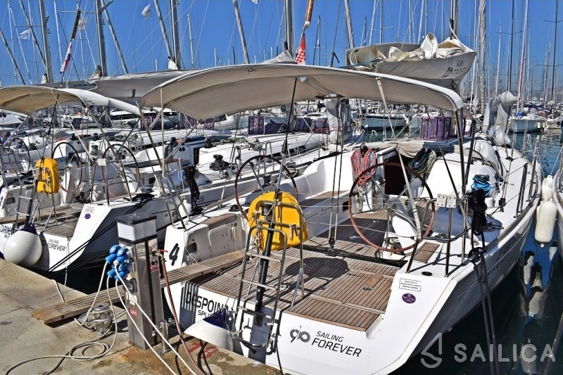 First 45 - Yacht Charter Sailica