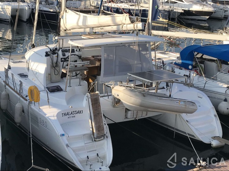 Lagoon 380 - Yacht Charter Sailica