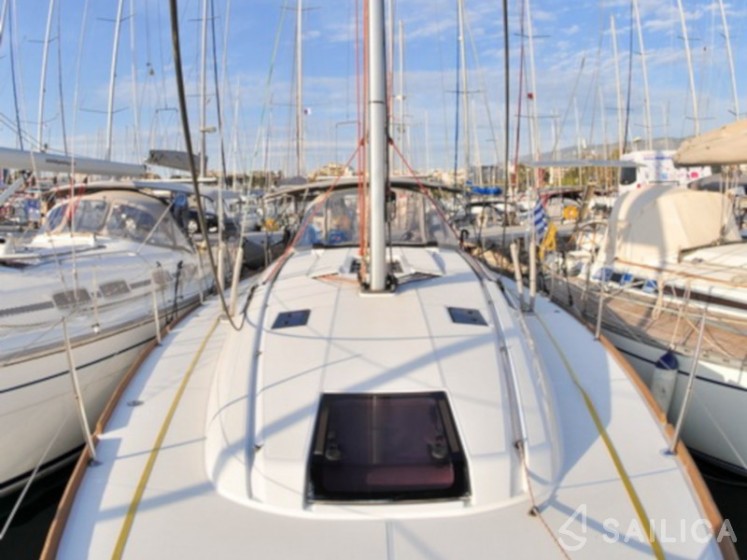 Sun Odyssey 439 - Yacht Charter Sailica