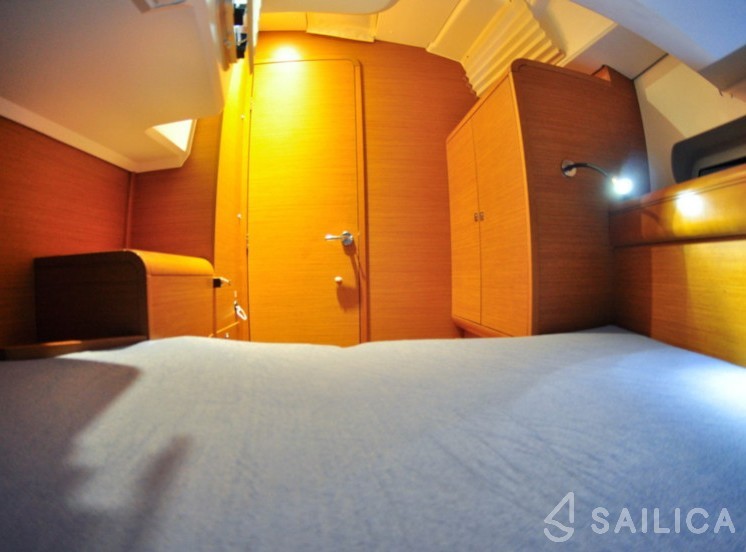 Sun Odyssey 439 - Yacht Charter Sailica