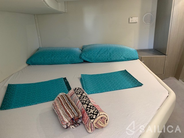 Mirakul 40 - Yacht Charter Sailica