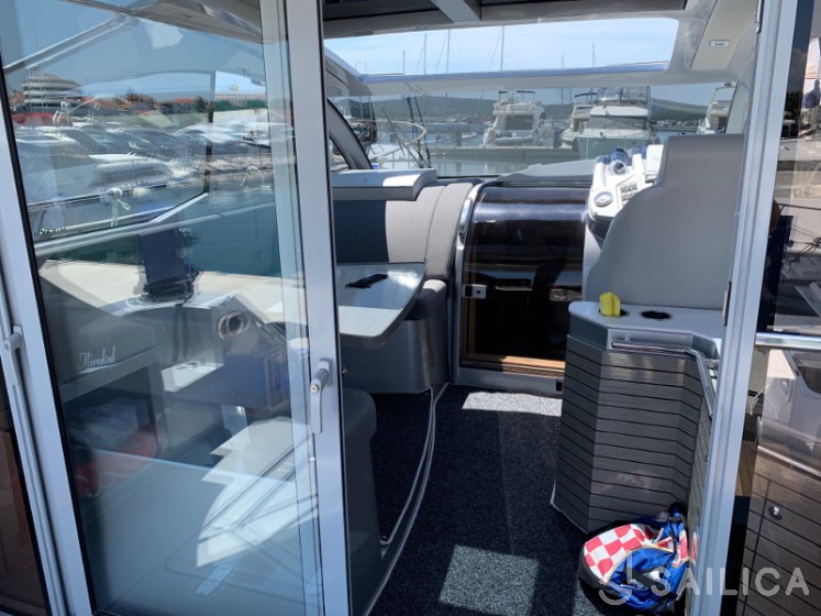 Mirakul 40 - Yacht Charter Sailica