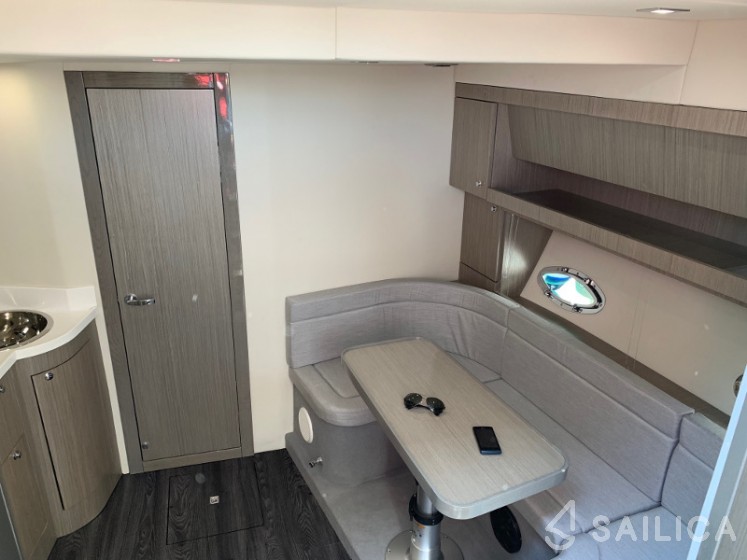 Mirakul 40 - Yacht Charter Sailica