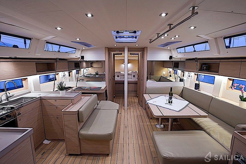 Oceanis 51.1 - Yacht Charter Sailica