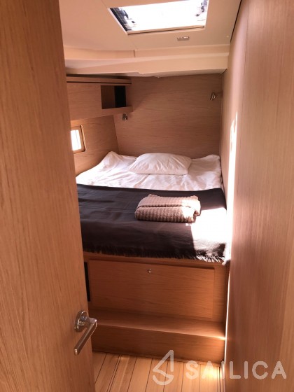 Oceanis 51.1 - Yacht Charter Sailica