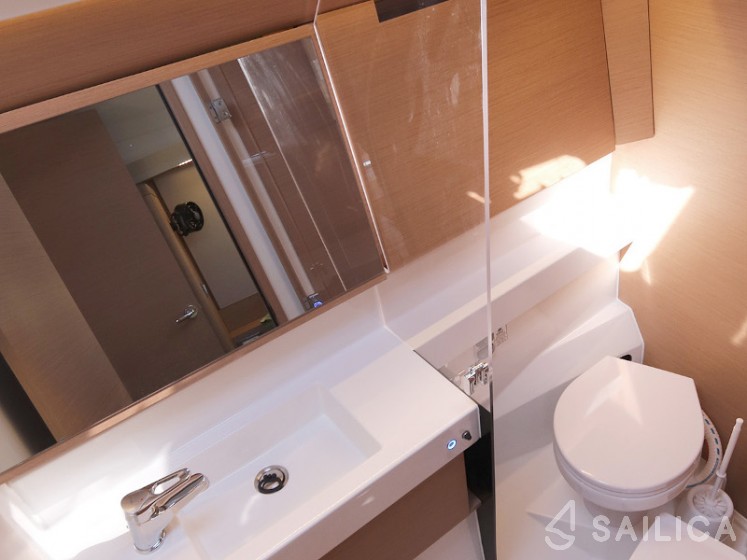 Sun Odyssey 410 - Yacht Charter Sailica