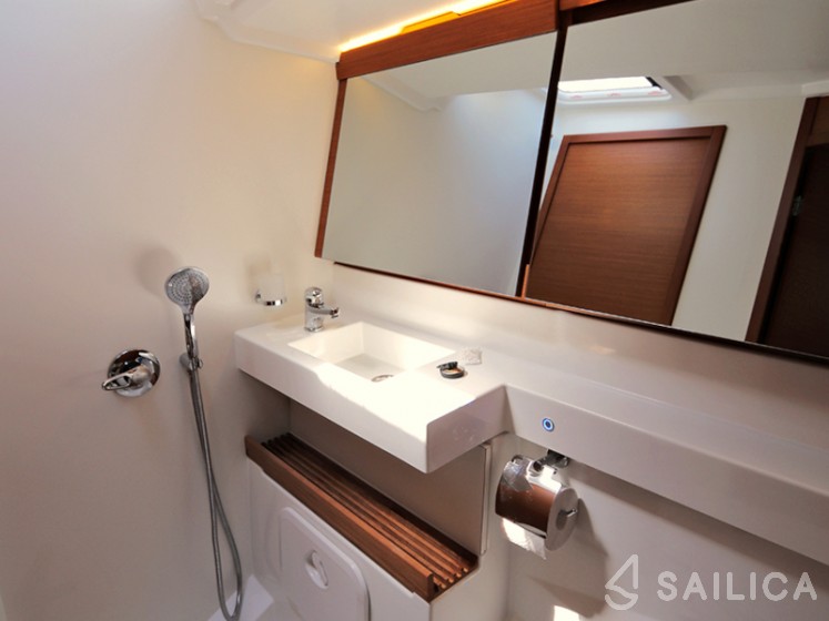 Sun Odyssey 440 - Yacht Charter Sailica
