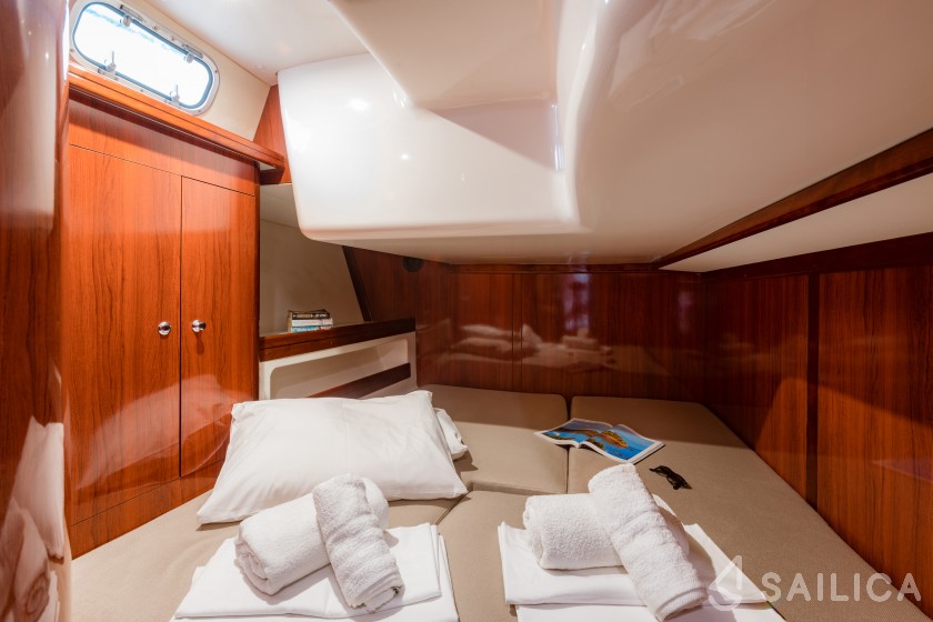 Ocean Star 60.1 - Yacht Charter Sailica