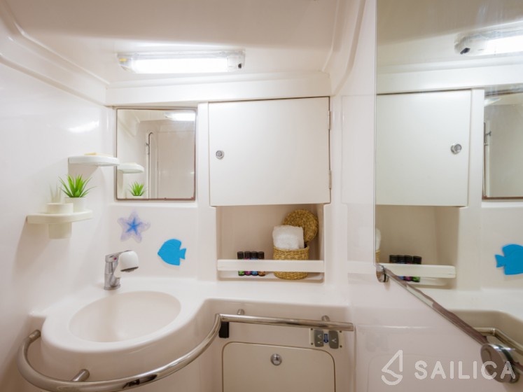 Ocean Star 60.1 - Yacht Charter Sailica