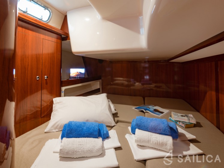 Ocean Star 60.1 - Yacht Charter Sailica