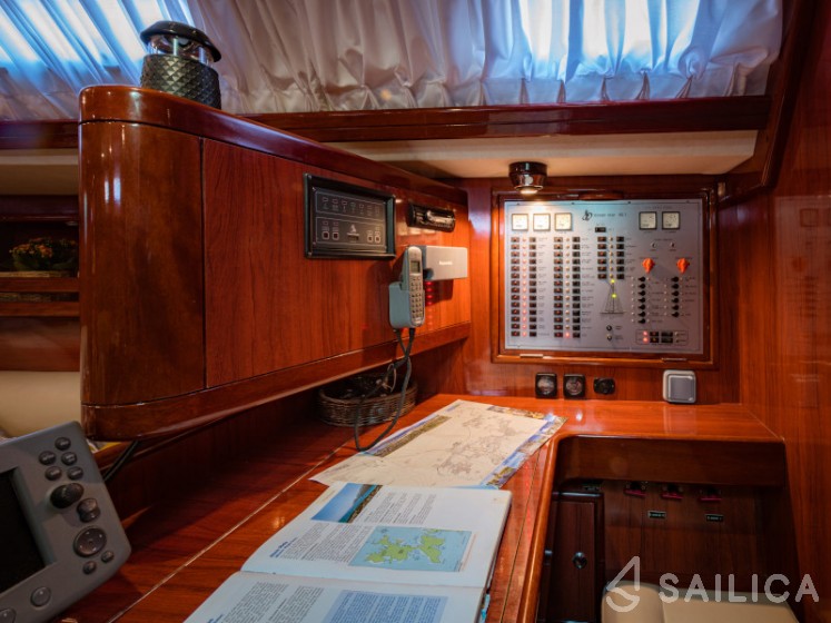 Ocean Star 60.1 - Yacht Charter Sailica