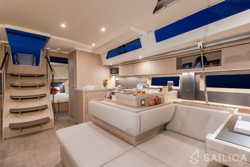 Oceanis 51.1 - Yacht Charter Sailica