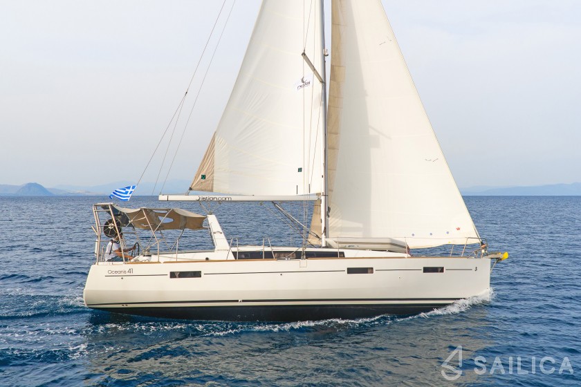 Oceanis 41 - Yacht Charter Sailica