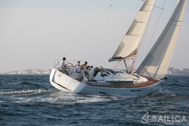 Sun Odyssey 409 - Yacht Charter Sailica