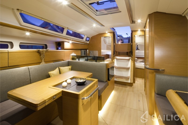 Sun Odyssey 409 - Yacht Charter Sailica