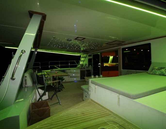 Sunreef 62 - Yacht Charter Sailica