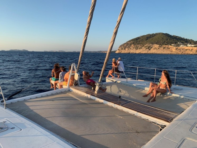 Sunreef 62 - Yacht Charter Sailica