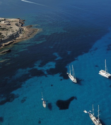 Sunreef 62 - Yacht Charter Sailica
