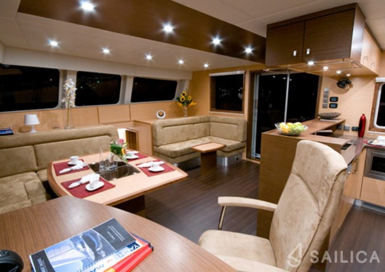 Sunreef 62 - Yacht Charter Sailica