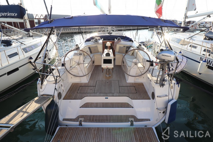 Bavaria Cruiser 46 - Yacht Charter Sailica