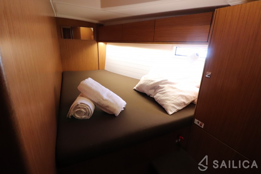 Bavaria Cruiser 46 - Yacht Charter Sailica
