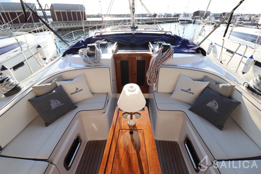 Bavaria Cruiser 46 - Yacht Charter Sailica