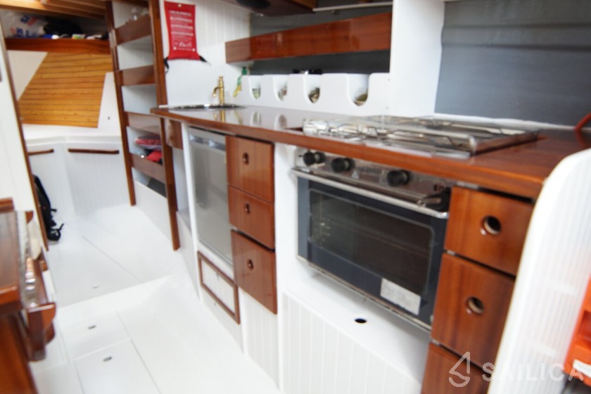 Pilot Cutter - Yacht Charter Sailica
