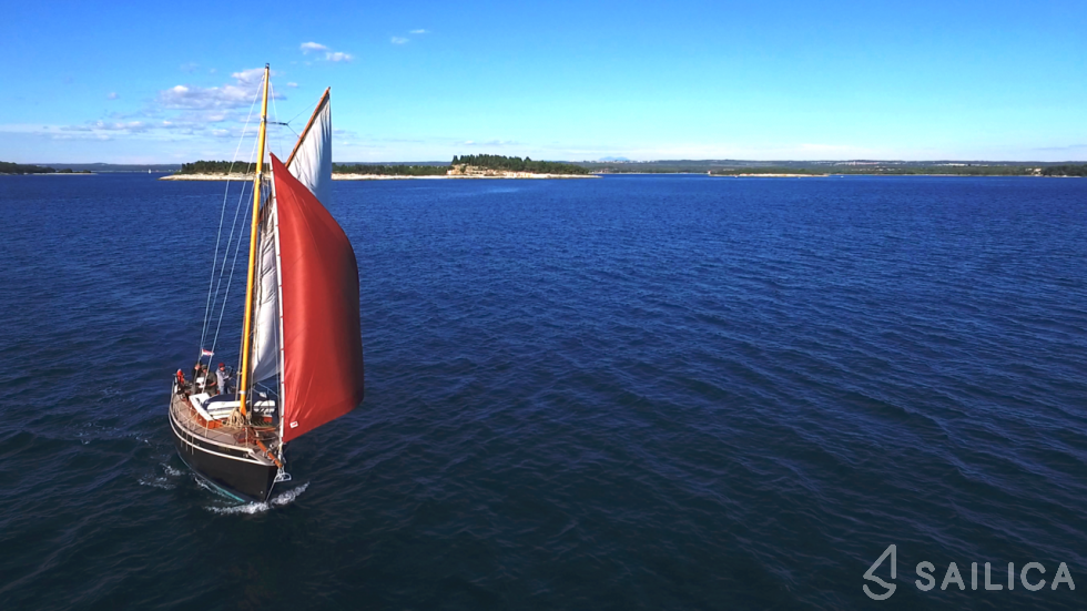 Pilot Cutter - Yacht Charter Sailica