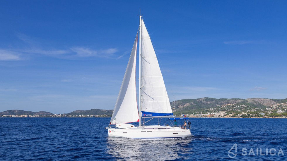 Sun Odyssey 419 - Yacht Charter Sailica