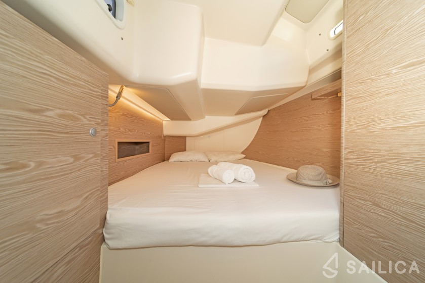 Hanse 458 - Yacht Charter Sailica