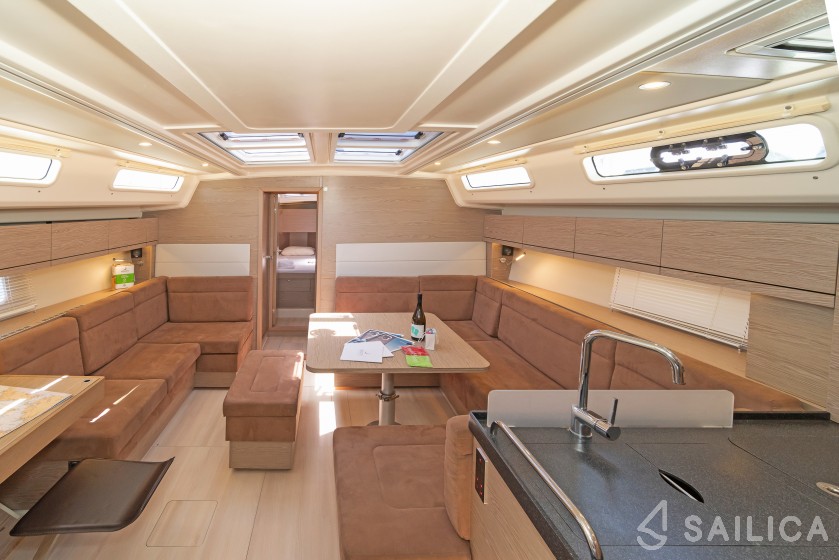 Hanse 458 - Yacht Charter Sailica