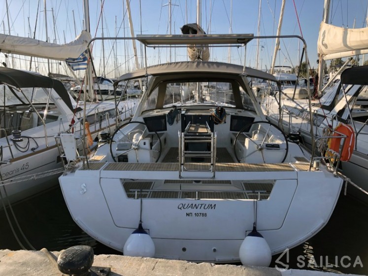 Oceanis 45 - Yacht Charter Sailica