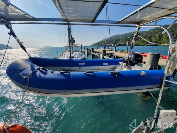 Sun Odyssey 409 - Yacht Charter Sailica