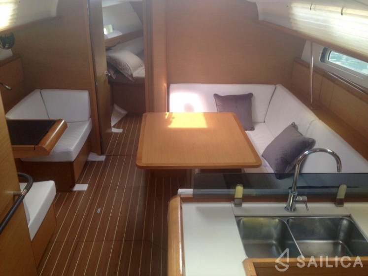 Sun Odyssey 409 - Yacht Charter Sailica