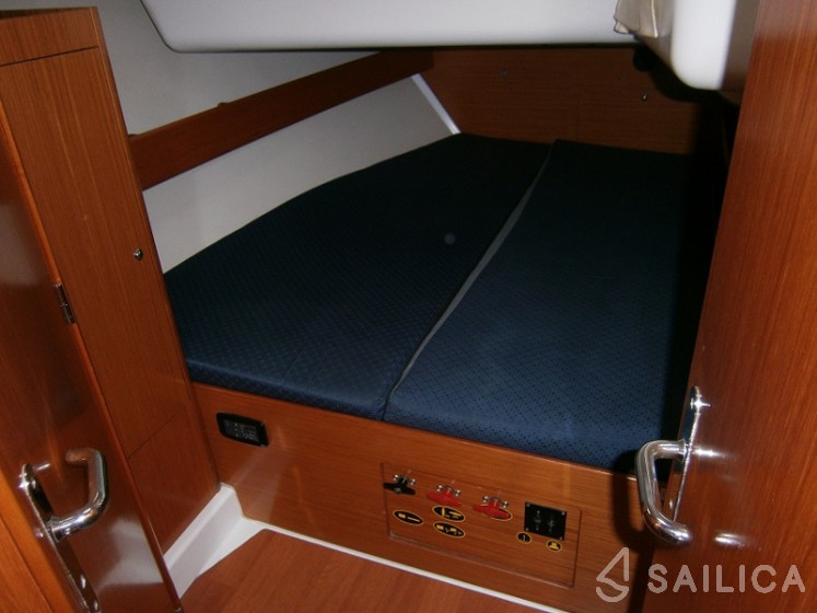 Cyclades 50.5 - Yacht Charter Sailica