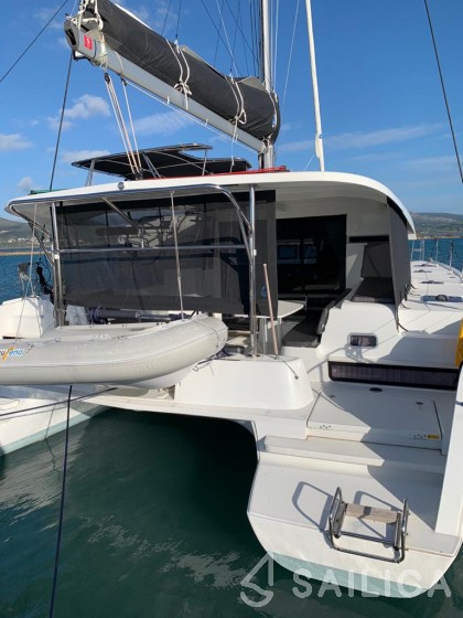 Lagoon 42 - Yacht Charter Sailica