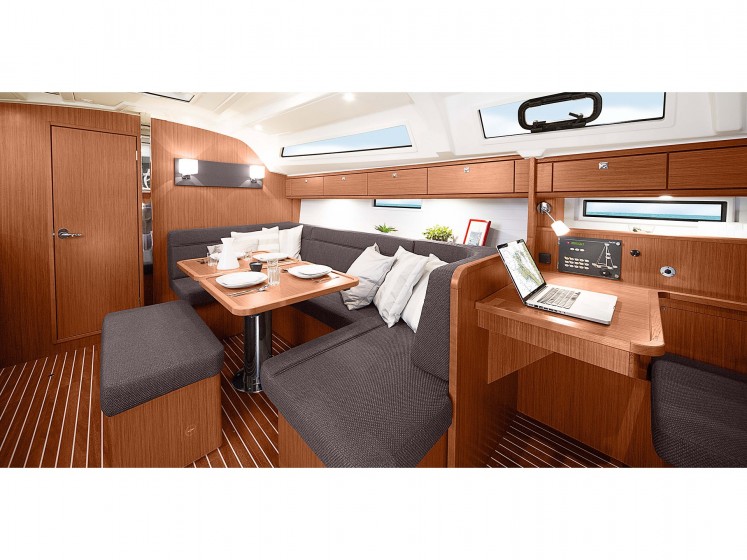 Bavaria 41 Cruiser - Yacht Charter Sailica
