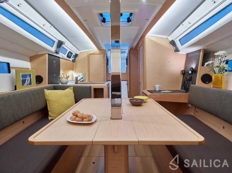 Sun Odyssey 349 - Yacht Charter Sailica