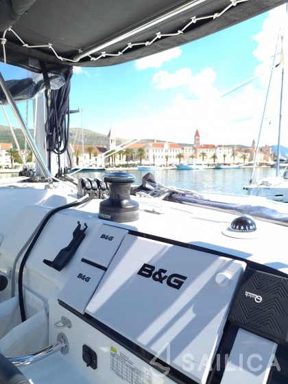 Lagoon 40 - Yacht Charter Sailica