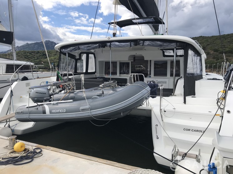 Lagoon 450  Flybridge - Yacht Charter Sailica