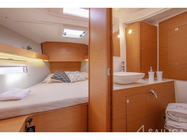 Dufour 390 Grand Large - Yacht Charter Sailica