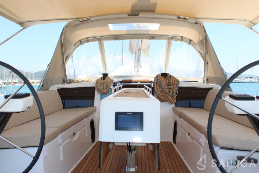 Dufour 390 Grand Large - Yacht Charter Sailica